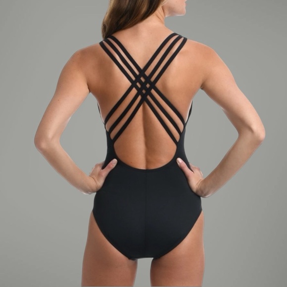 La Blanca Island Goddess Multi Strap Cross-Back One Piece - Picture 1 of 14